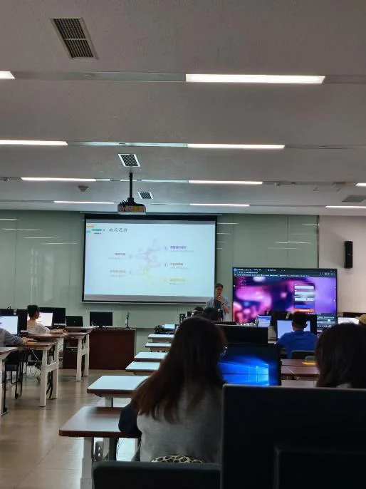 宁波大学阳明学院:AI 主题式 PPBL 信息素养课